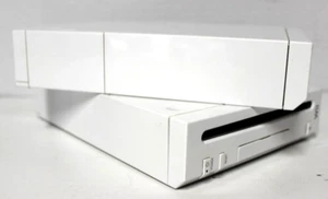Nintendo Wii Consoles ( 2 ) White Model RVL-001 For Parts Only - Picture 1 of 4