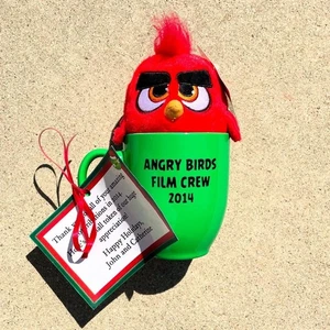 Angry Birds Movie Film Crew 2014 Production Gift Coffee Mug & Red Bird Plushie - Picture 1 of 6