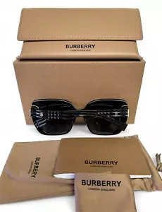 Burberry Sonnenbrille B4371 3001/87 Helena schwarz quadratisches Gestell graue Gläser mit Etui - Bild 1 von 10