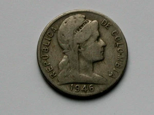 Colombia 1946 5 CENTAVOS Coin with Liberty Head & Small Date (Philadelphia Type) - Picture 1 of 2