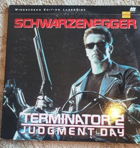 Schwarzenegger Terminator 2 Judgement Day Laser Disc - Picture 1 of 3