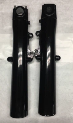OEM Harley Powder Coated Gloss Black Lower Fork Legs 46496-00 46498-00 - Image 1 of 4