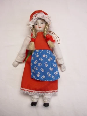 Muñeca sueca de colección adorno tradicional ropa europea tela de porcelana Foto 1 de 4