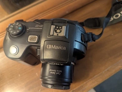 Sony Mavica MVC-CD500 5.0MP Digital Camera - Black with instruction manual.  - Image 1 of 2