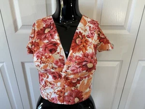 ✅ Neu ✅Jopna Floral Crop Top ✅Shirt ✅Damen ✅Größe M ✅Rot ✅Orange ✅Weiß - Bild 1 von 12