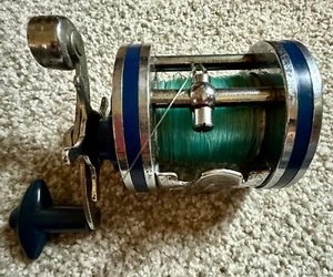 Vintage Olympic Dolphin 621LW Trolling Reel Fishing - Picture 1 of 4