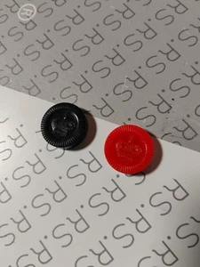 DRUEKE GAMES MODEL 551 MAGNETIC CHECKERS REPLACEMENT PIECES - Picture 1 of 4