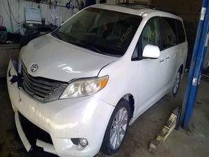 Chassis ECM Network Gateway Right Hand Dash Fits 11-14 SIENNA 10259988 - Picture 1 of 8
