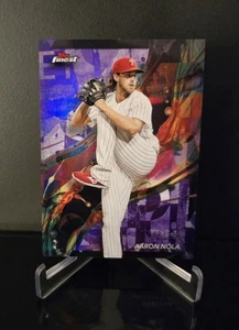 #'ed/250 🔥 AARON NOLA SP 2024 Topps mejor refractor púrpura común #74 - Imagen 1 de 2