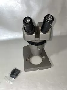 Olympus VMZ 1x-4x Stereo Zielfernrohr mit Ständer Made in Japan - Bild 1 von 12
