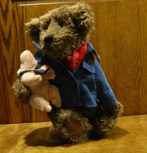 Boyds Uptown Bears #900207 BILLY RAY BEARISTER w/ PETEY PORKER, w/ Stand 14" - Picture 1 of 2