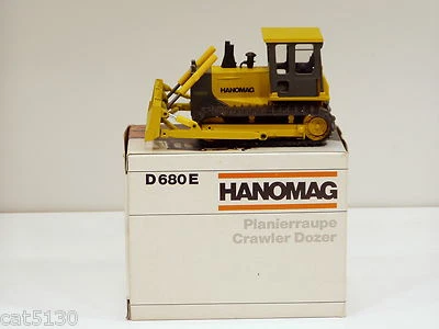 Hanomag D680E Dozer - 1/50 - Conrad #2453 - MIB - Image 1 of 4