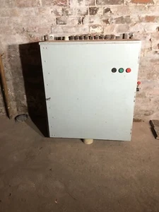 Alter Sicherungskasten mit Hg Schalter - Bild 1 von 15
