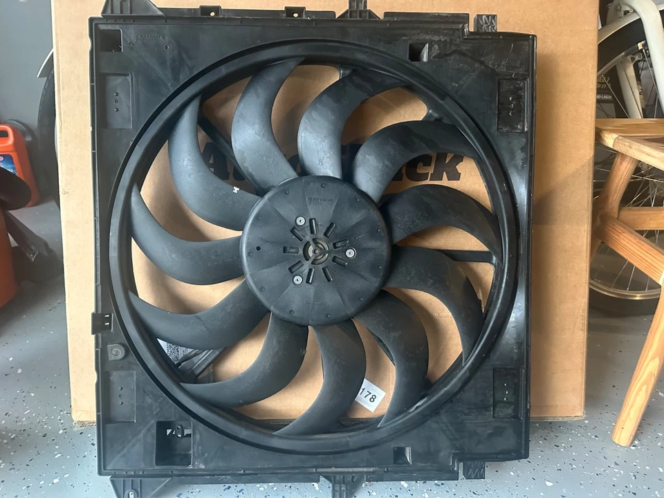 Conjunto de motor ventilador radiador GMC Canyon-Colorado 3,6 L 2015-2022 Foto 1 de 1