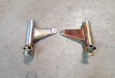 Honda CB650SC Nighthawk 1982 horquilla orejas faros soportes originales Foto 1 de 4