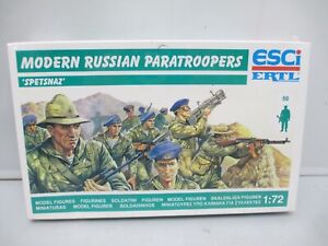 Modern Russian Paratroopers 50ct NEW ESCI ERTL 1:72 Model Figures P-240