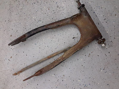 HONDA CB360T CB 360 T CB360 swingarm swing arm with pivot bolt rear bushings - Image 1 of 4