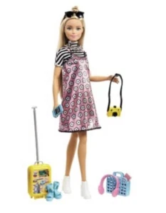 NUEVO - Muñeca Barbie Pasaporte Rosa - Juego de Viaje con Estuche Amarillo (FNY29) - NUEVO EN CAJA - Imagen 1 de 3
