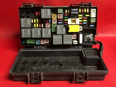 07 DODGE NITRO TIPM CAJA DE FUSIBLES CAJA DE FUSIBLES MÓDULO DE CONTROL BCM 56049721AN Foto 1 de 4