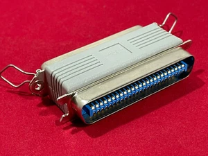50 vie SCSI Terminator Pass Through, Ampenolo/Centronics - Foto 1 di 4