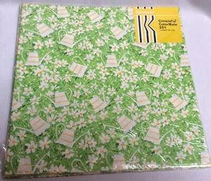 Corbata arrugada color vintage envoltura de regalo fondo verde lata de agua margaritas - Imagen 1 de 4