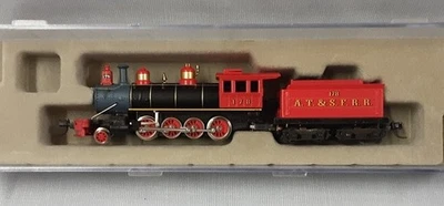 Локомотив Athearn в масштабе N 2-8-0 Atchison, Topeka and Santa Fe No 10902 AT&SF - Изображение 1 из 2