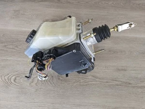 2002-2010 LEXUS SC430 ABS ANTI-LOCK BRAKE PUMP BOOSTER MASTER CYLINDER OEM - Foto 1 di 6