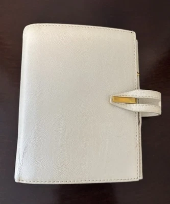 Filofax Pocket Size Panama Pearl & Gold Organizer Deluxe Leather Inserts - Image 1 of 4