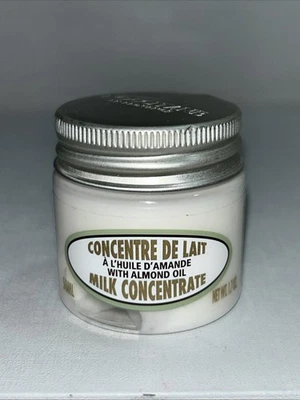 Concentrado de leche sellado L’occitane para el cuidado de la piel con aceite de almendras 1,7 OZ  Foto 1 de 4