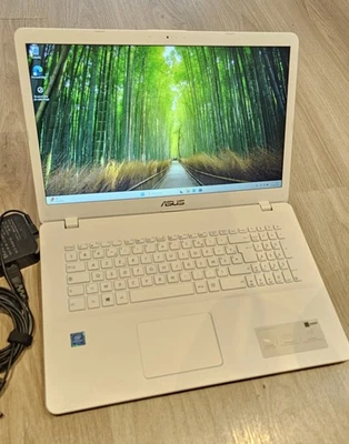 PC Portable Asus R702U - 17,3" - 4405U - RAM 12Go - 128 SSD + 1 To HDD - Win11 - Photo 1/4