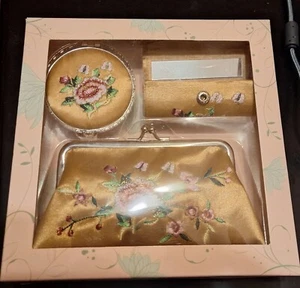 Yunya Asian Inspired Embroidered 5 Pc Cosmetic Pouch - Picture 1 of 2