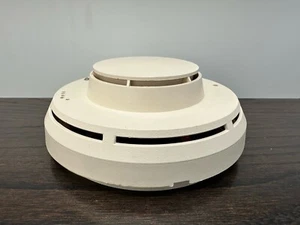 SIEMENS CERBERUS PYROTRONICS DI-X3 ION SMOKE DETECTOR FIRE ALARM FREE SHIPPING - Picture 1 of 3