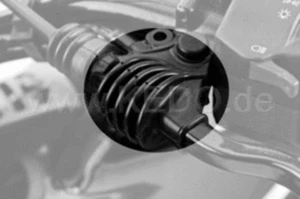 Lever Cover Clutch or Brake YAMAHA SR, TT, XT OEM #1E6-26372-00 - Foto 1 di 2