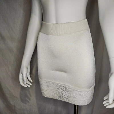 Victoria's Secret Segunda Piel Satén Medio Slip Faja Panty M Marfil Blanco Foto 1 de 4