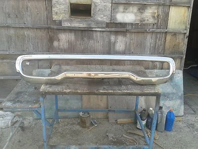 Parachoques delantero Plymouth Satellite Roadrunner 1971-1972 OEM usado (B004) Foto 1 de 4