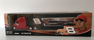 Plataforma de remolque NASCAR 2004 Dale Earnhardt Jr. 8 1:64 Winners Circle nueva Foto 1 de 4