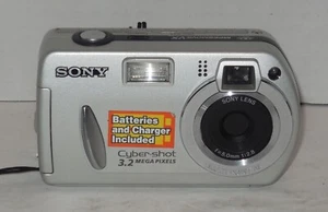 Sony Cyber-shot DSC-P32 3.2MP Digital Camera - Silver Tested Works - Picture 1 of 7