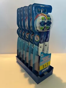 Oral-B Complete 5 Way Clean Manual Toothbrush Medium - x12 Brush Bundle - Picture 1 of 3