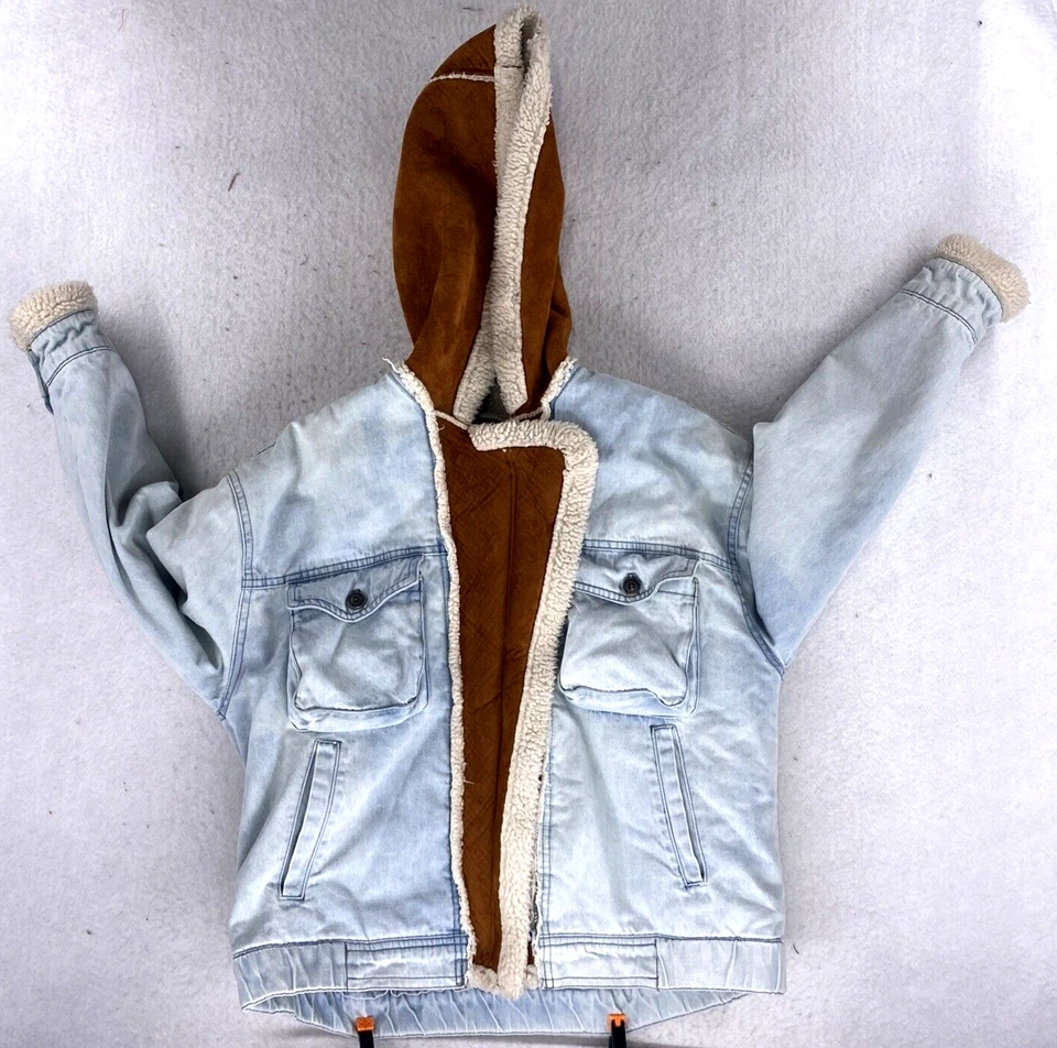 Levi's  Jacket Women's Size Medium Hooded High Pile Fleece Lined Denim LW1RC867 - Image 1 of 4