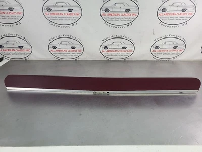 Ford Bronco 1979 mercado de accesorios conjunto deflector de viento Bug-Off, tinte rojo  Foto 1 de 4