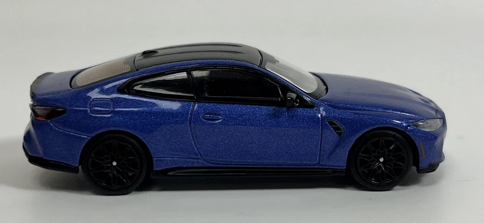 MINI-GT MGT00845-L BMW - 4-SERIES M4 COUPE (G82) COMPETITION LHD 2024 - BLUE - 1