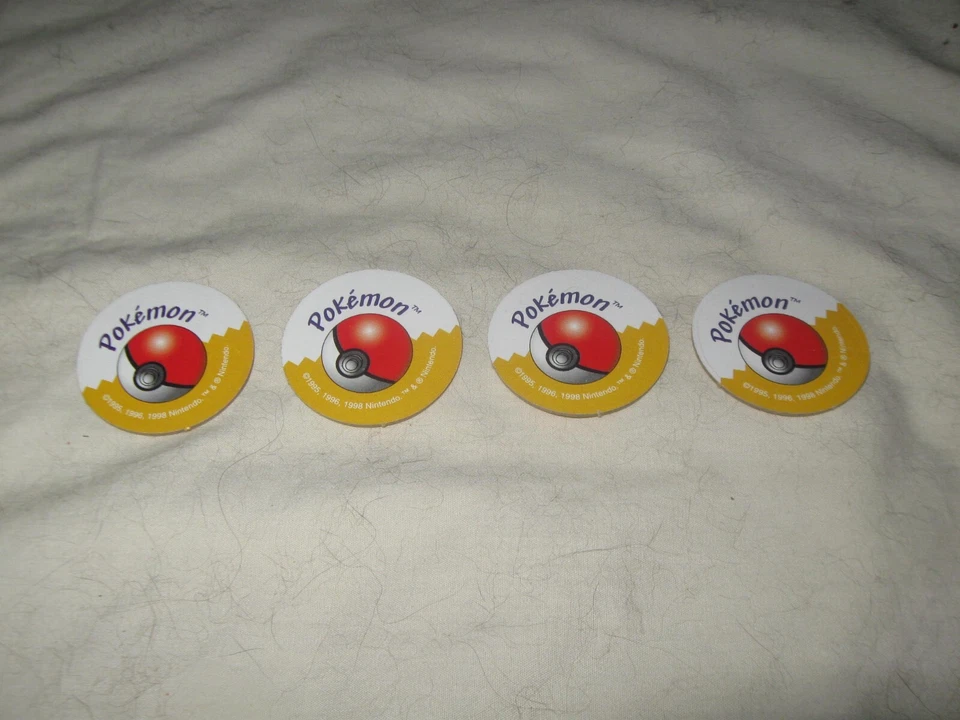 Pokemon Master Trainer Juego de Mesa 4 Fichas de Repuesto Amarillas Piezas 1999 Foto 1 de 2