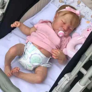 Reborn Baby Girl Doll Newborn Soft Touch Unisex Toy Adult Collectors & Kids Gift - Picture 1 of 6