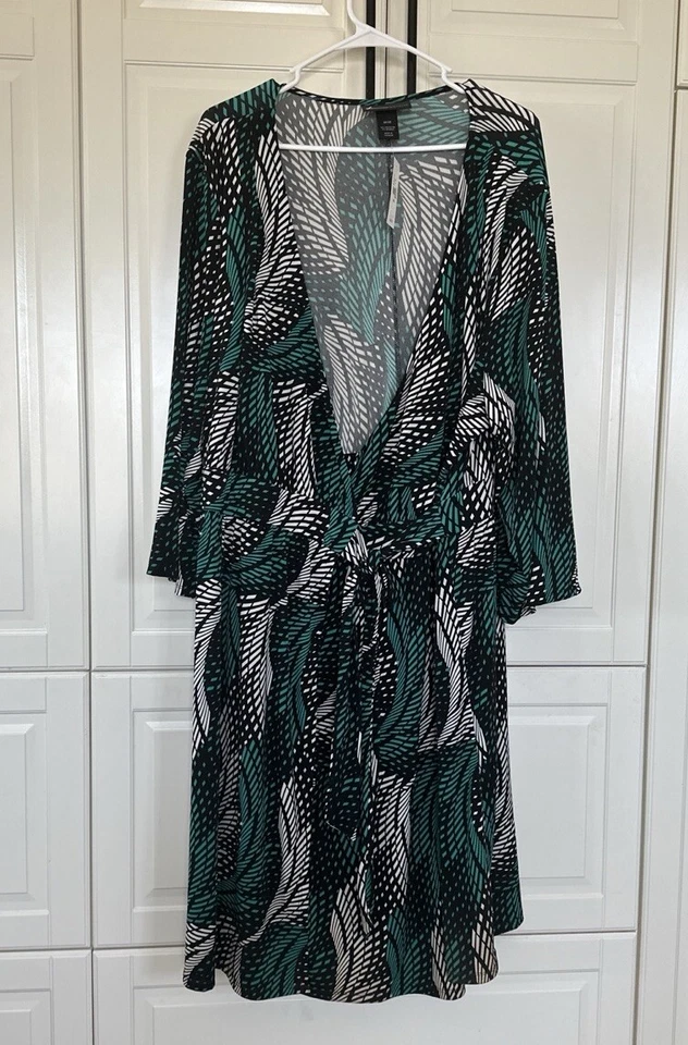Vestido envolvente manga 3/4 Lane Bryant-talla 26/28-verde azulado, negro, blanco-iglesia-noches Foto 1 de 4