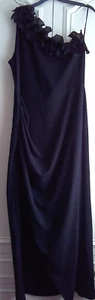 Gorgeous Ladies Quiz Off Shoulder Evening Dress - Size 16 - Picture 1 of 1