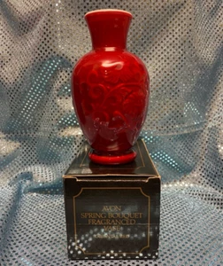 AVON FRÜHLINGSBOUQUET DUFT ORIENTALISCH ROT MIT BLUMEN & REBEN VINTAGE 1981 NOS - Bild 1 von 1