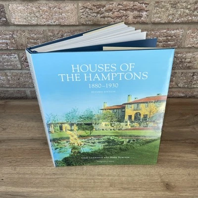 Houses Of The Hamptons 1880-1930 Revised Edition HB DJ Gary Lawrance 2013 - Image 1 of 4