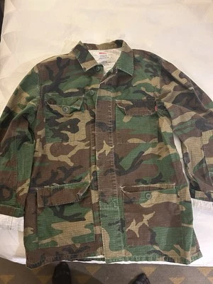 Chaqueta Supreme Grande Gonz Butterfly Camuflada En Excelente Estado Foto 1 de 4