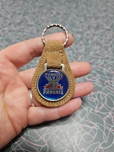 Pontiac Phoenix Keychain Tan Leather Blue Vintage Pontiac Key Ring Fob Chain - Bild 1 von 4