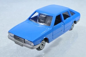 BK146 Ancien Norev #223 1:43 Simca 1308 GT en plastique bleu A/- - Foto 1 di 3